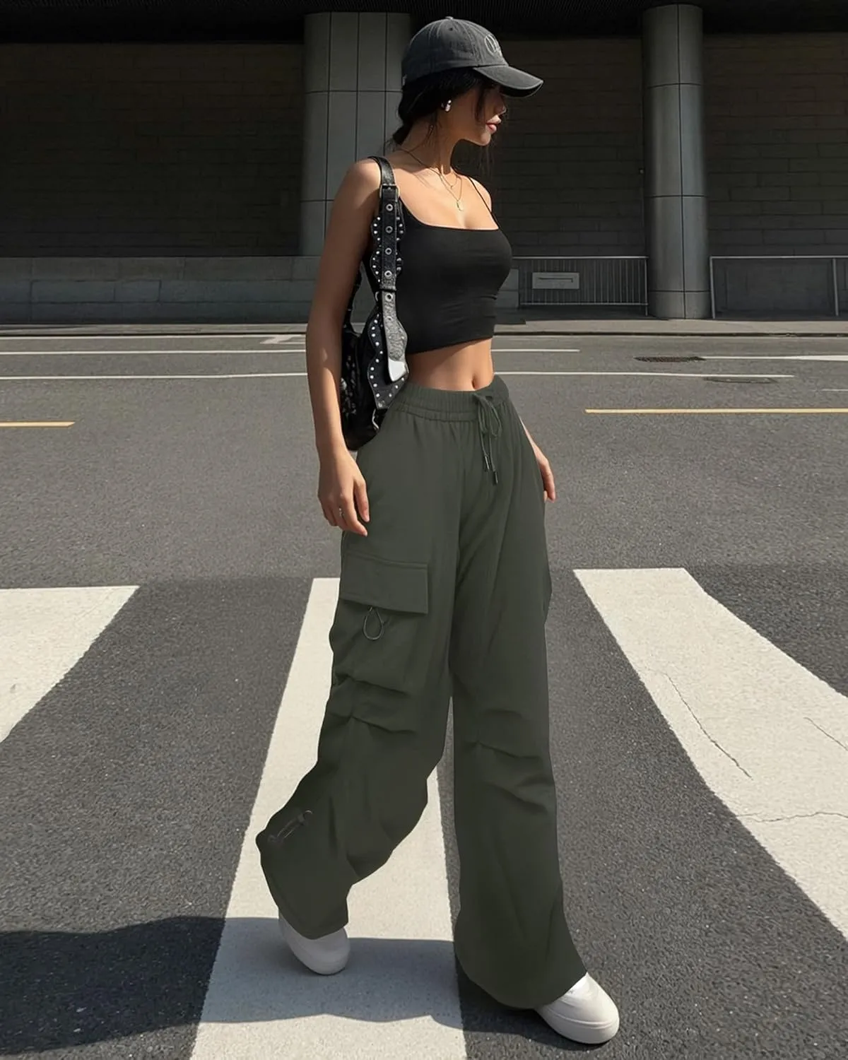 Cargo Pants Women Baggy High Waisted Parachute Pants with Pockets Wide Leg Y2K Casual Pants for Women