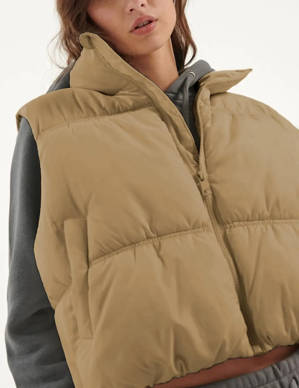 EsheSy Women's Cropped Puffer Vest Stand Collar Full Zip Sleeveless Warm Padded Jacket