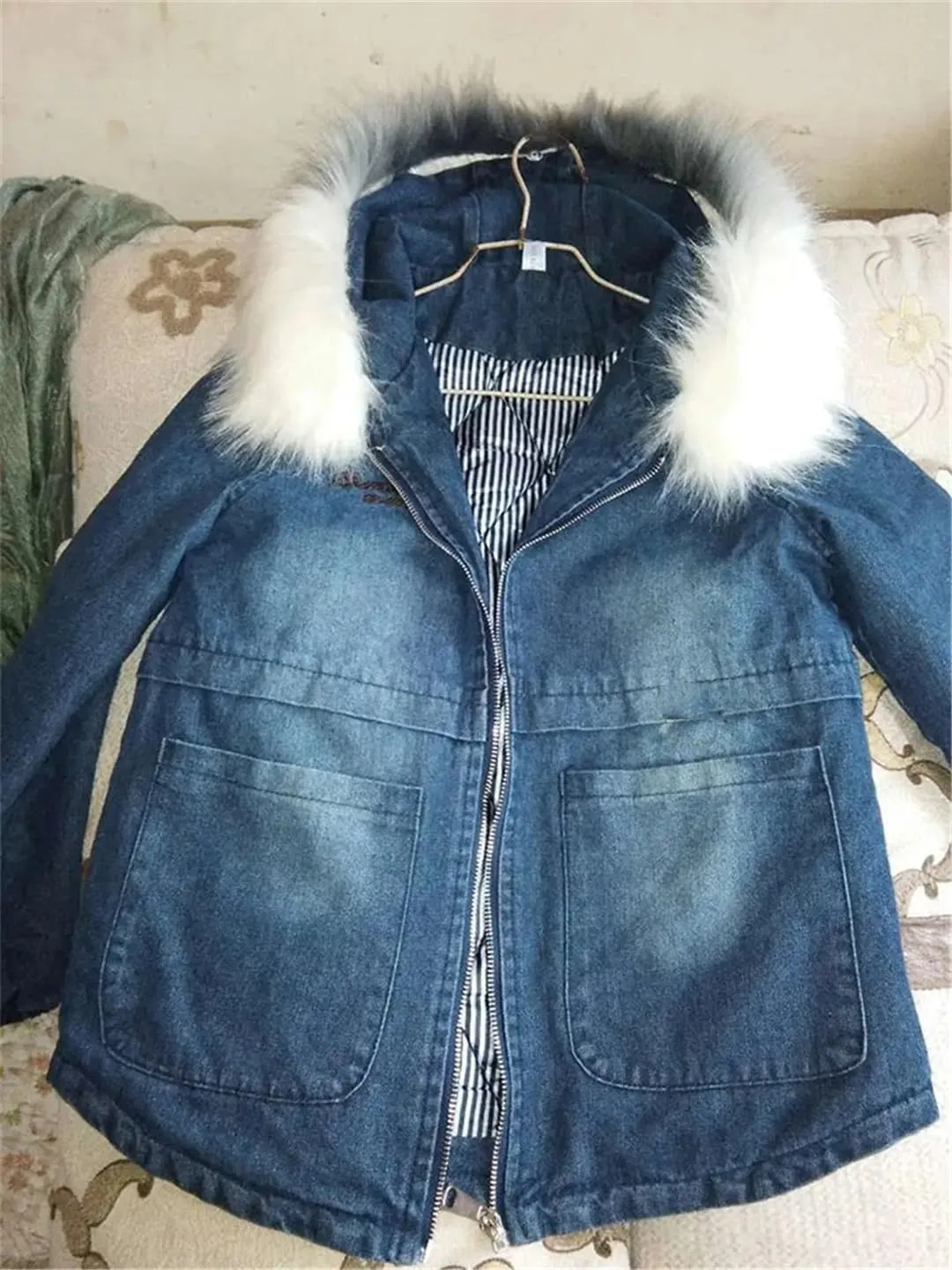 Fjnbbiot Winter Denim Jacket Women Thicken Cotton-Padded Coat Hooded Fur Collar Jean Parka Female Casual Warm Short Outerwear
