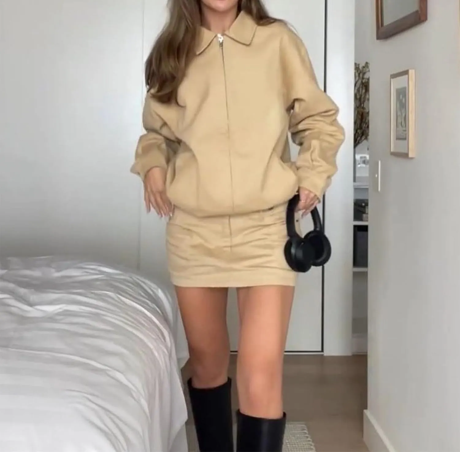 FOMOYUU Leather Jacket Women Faux Oversized Motorcycle Zipper Bomber PU Bike Coat 2024 Fall Fashion Outfits with Pockets