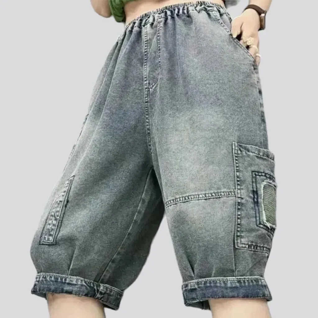 Grey-cast jean shorts
 for women