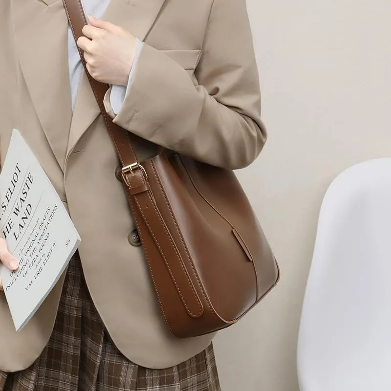 Large Bag, Versatile Fashionable Leather Bucket Bag, Large Capacity Crossbody Shoulder Bag, Women's Bag Tote Bag(White)