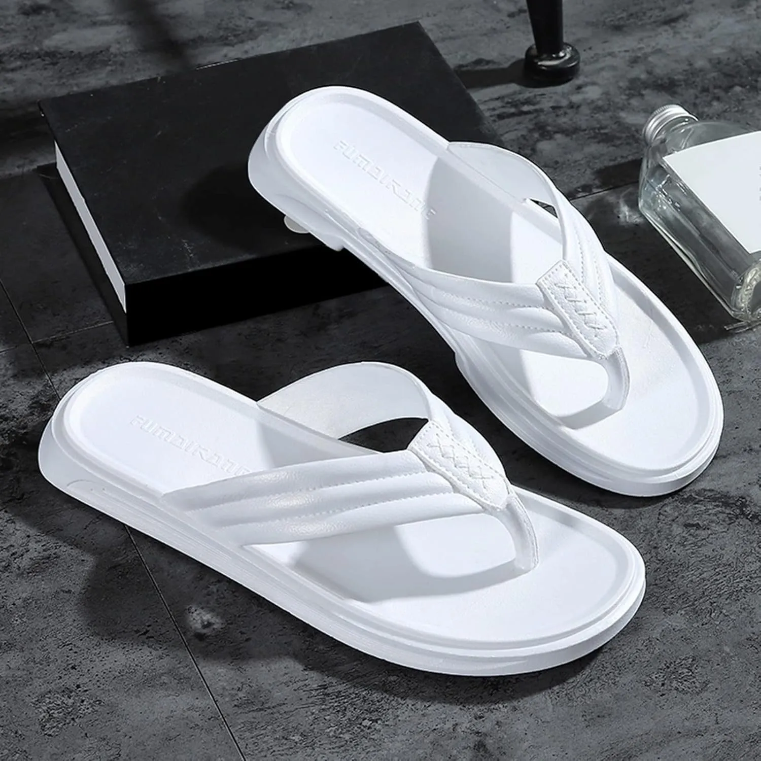 Mens Beach Sandals Men Shoes Fashion Beach Flip Flops Flat Toe Sandwich Open Toe Summer Beach Leather Thong Sandals