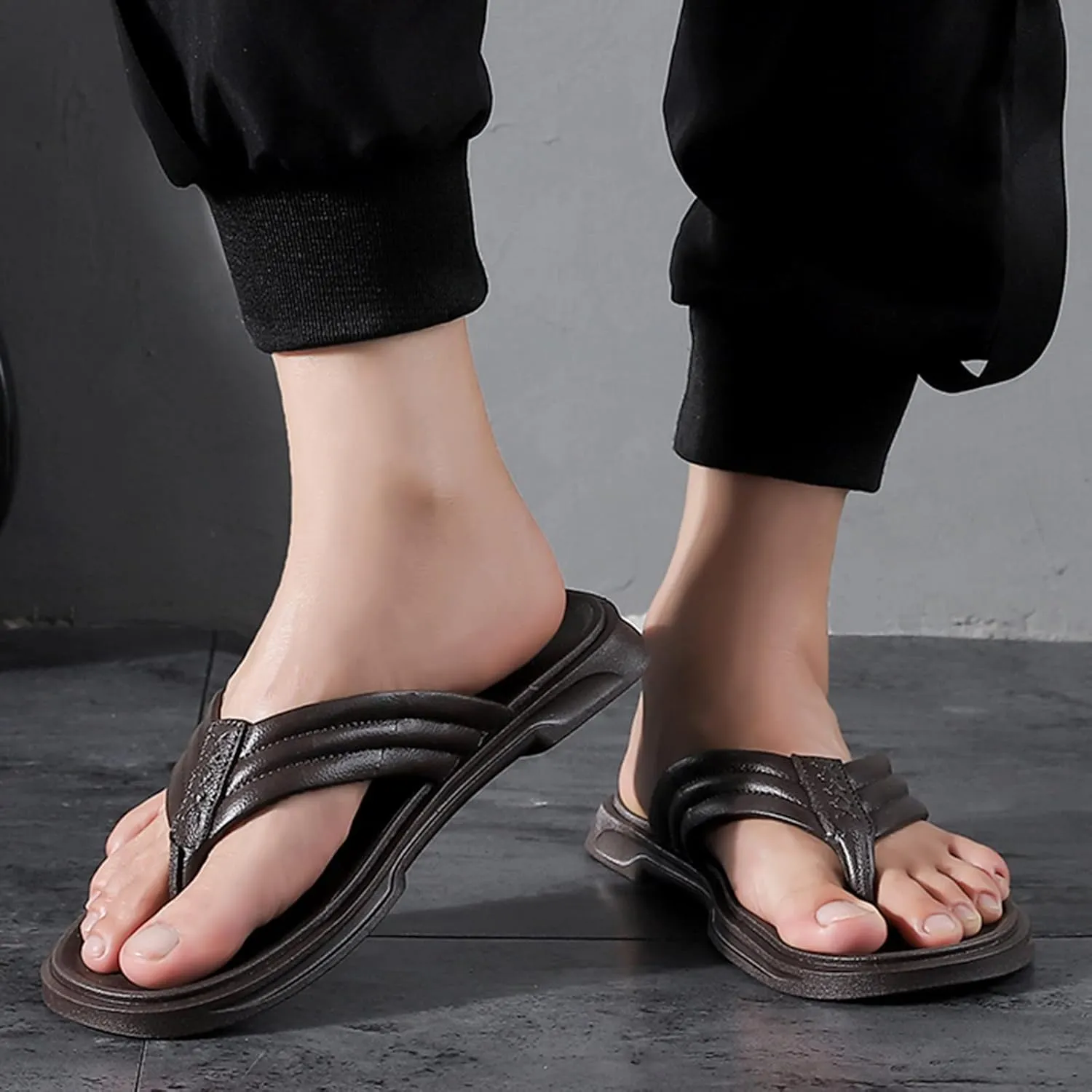 Mens Beach Sandals Men Shoes Fashion Beach Flip Flops Flat Toe Sandwich Open Toe Summer Beach Leather Thong Sandals