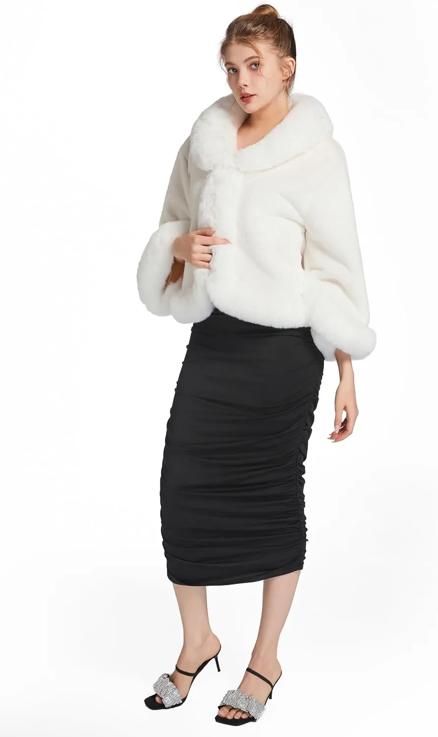 RomanticDesign Women's Short Faux Fur Outerwear Fluffy Bridal Wedding Shawl Winter Warm Cloak