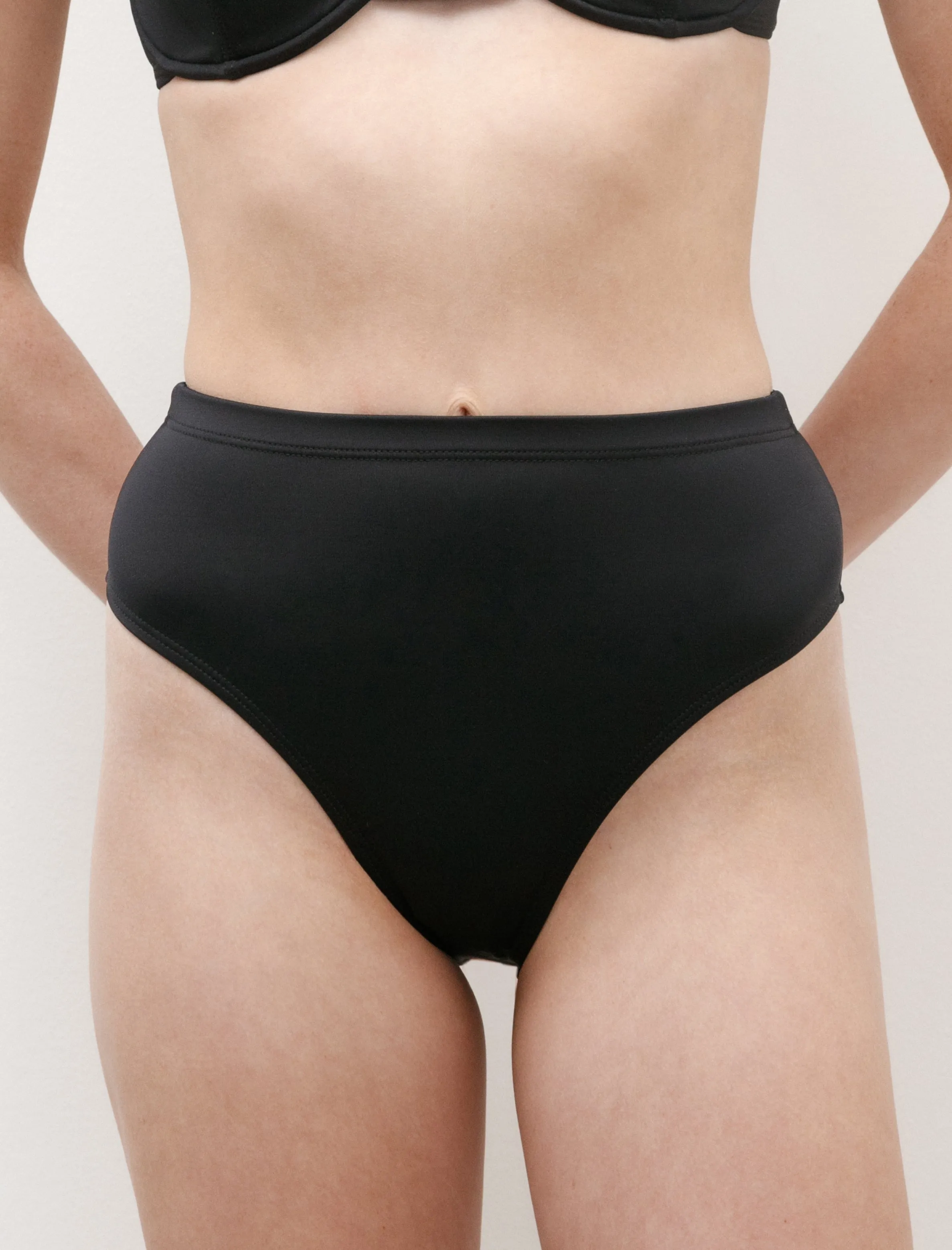 Super Hi Bottoms Black