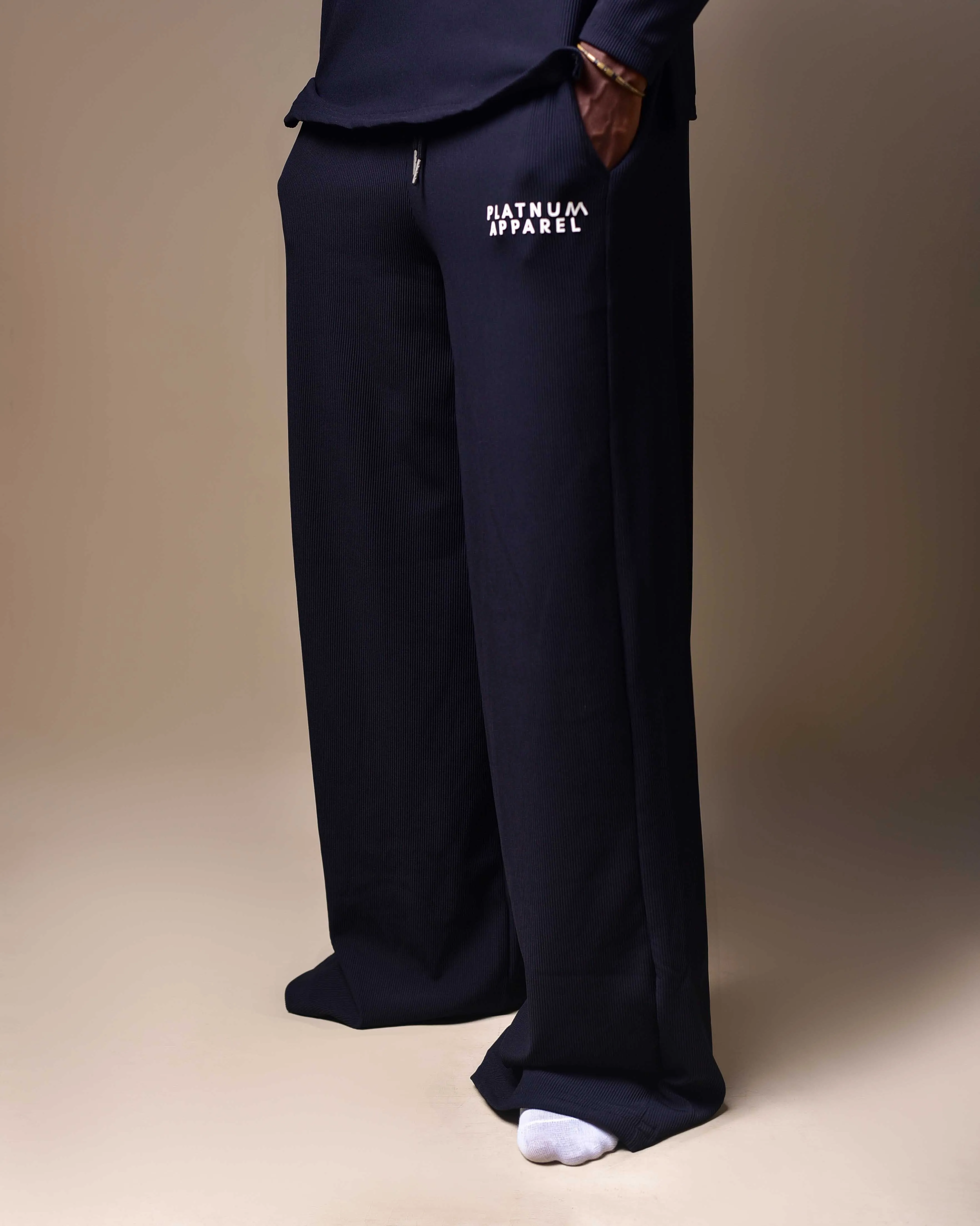 Unisex Loose-Fitting Top and Bottom