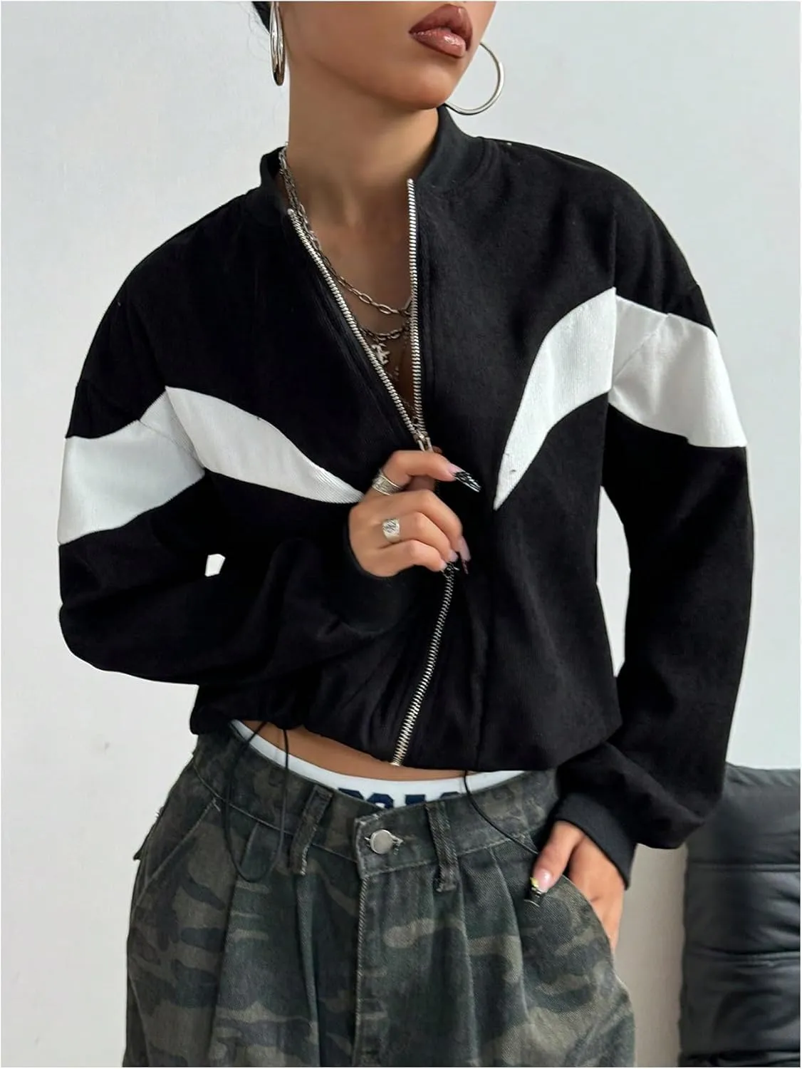 Verdusa Women's Color Block Zip Up Hooded Jacket Outerwear Loose Windbreaker Jackets