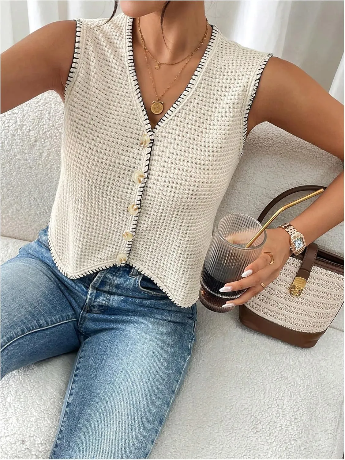 Verdusa Women's Old Money Button Front Vest Contrast Trim V Neck Textured Asymmetrical Waistcoat