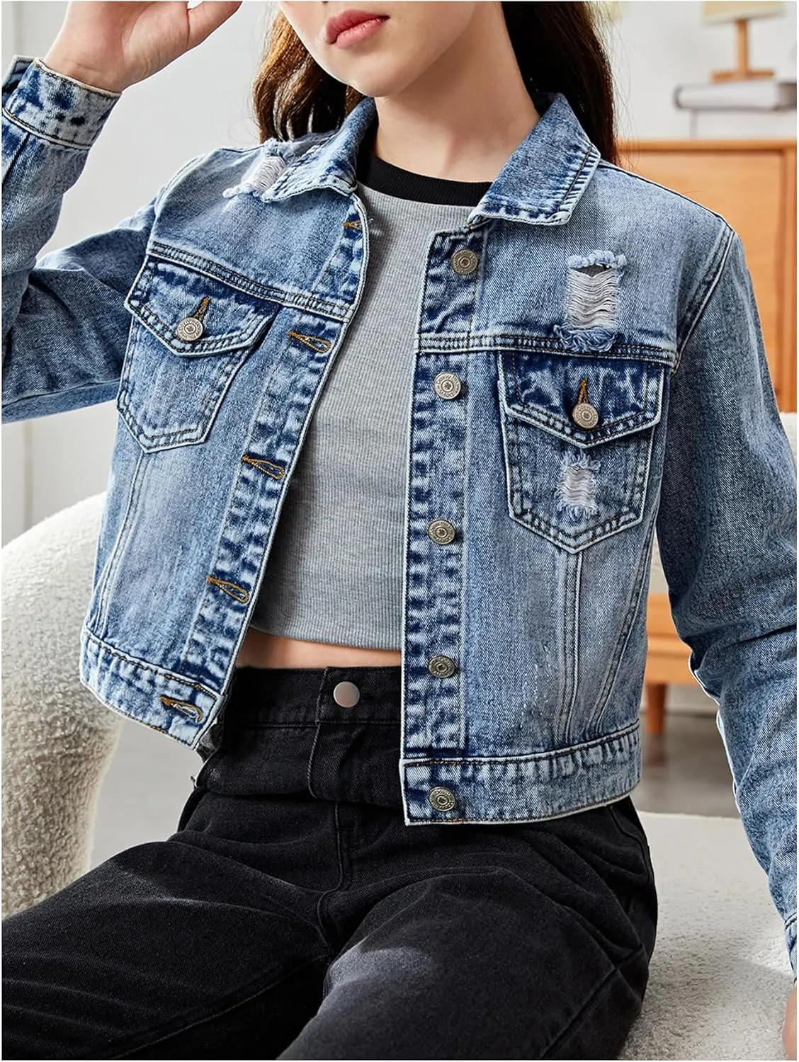 WDIRARA Girl's Ripped Flap Pocket Denim Jacket Button Front Distressed Long Sleeve Outerwear Coat