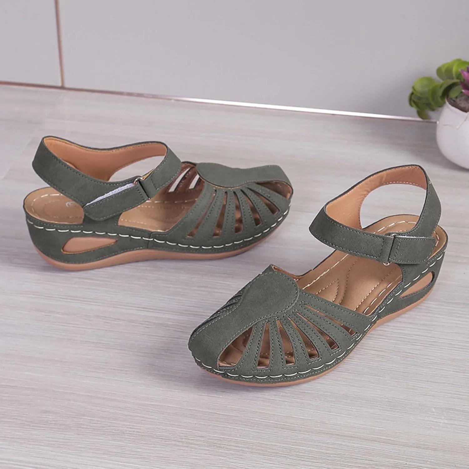 Women's Arch-Support Orthopedic Sandals Closed Toe Hollow Out Strap Ankle Trending Comfort Sandal Shoes for Vacation