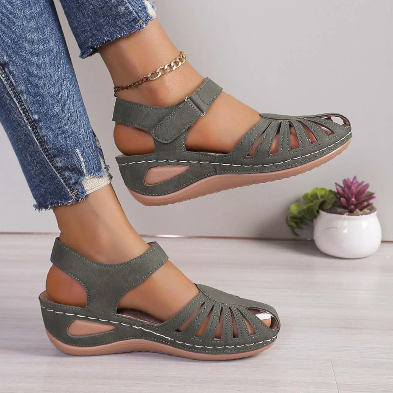 Women's Arch-Support Orthopedic Sandals Closed Toe Hollow Out Strap Ankle Trending Comfort Sandal Shoes for Vacation