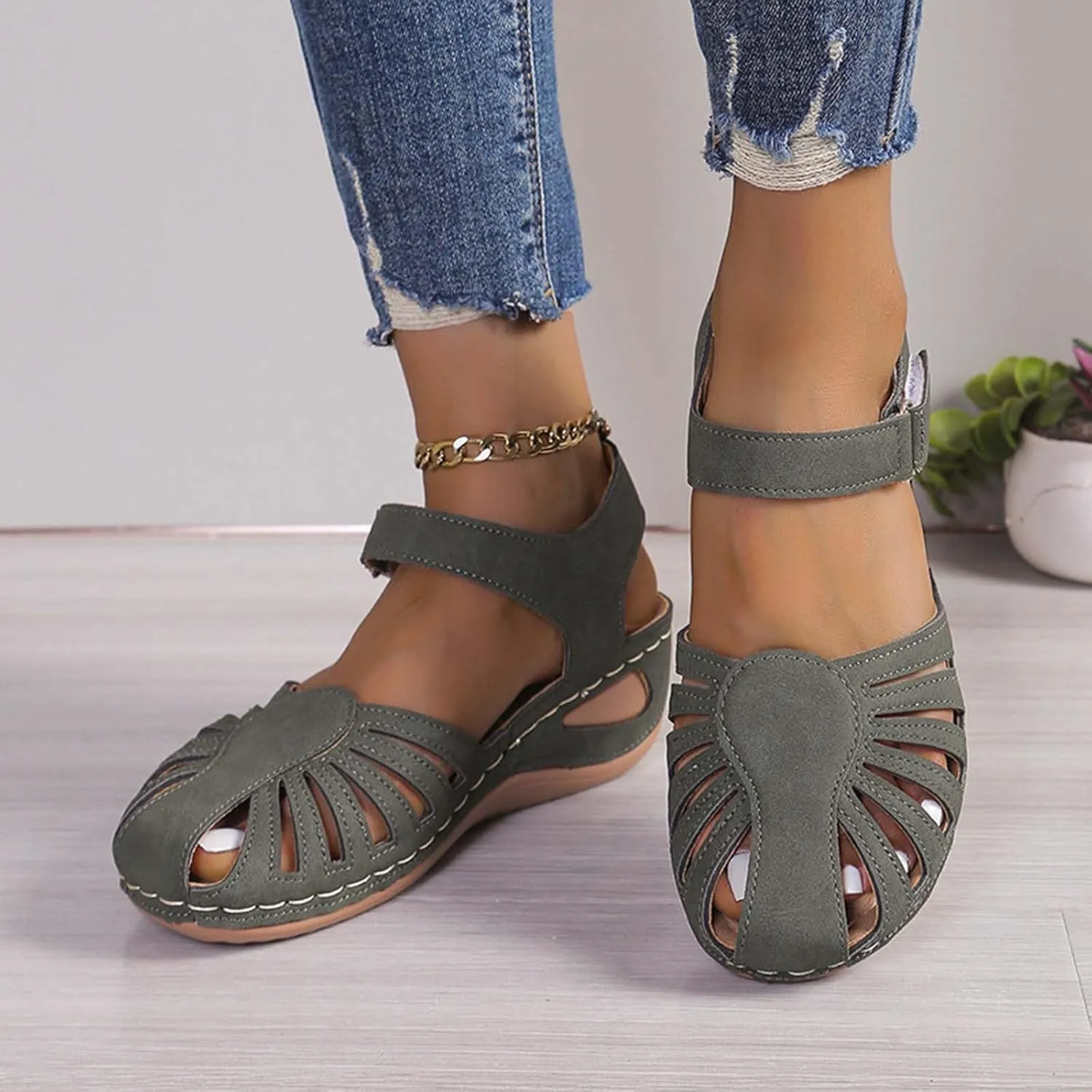 Women's Arch-Support Orthopedic Sandals Closed Toe Hollow Out Strap Ankle Trending Comfort Sandal Shoes for Vacation