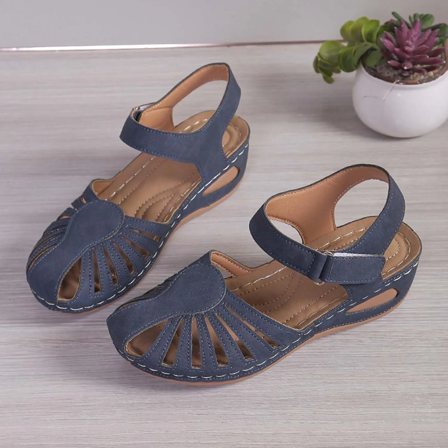 Women's Arch-Support Orthopedic Sandals Closed Toe Hollow Out Strap Ankle Trending Comfort Sandal Shoes for Vacation