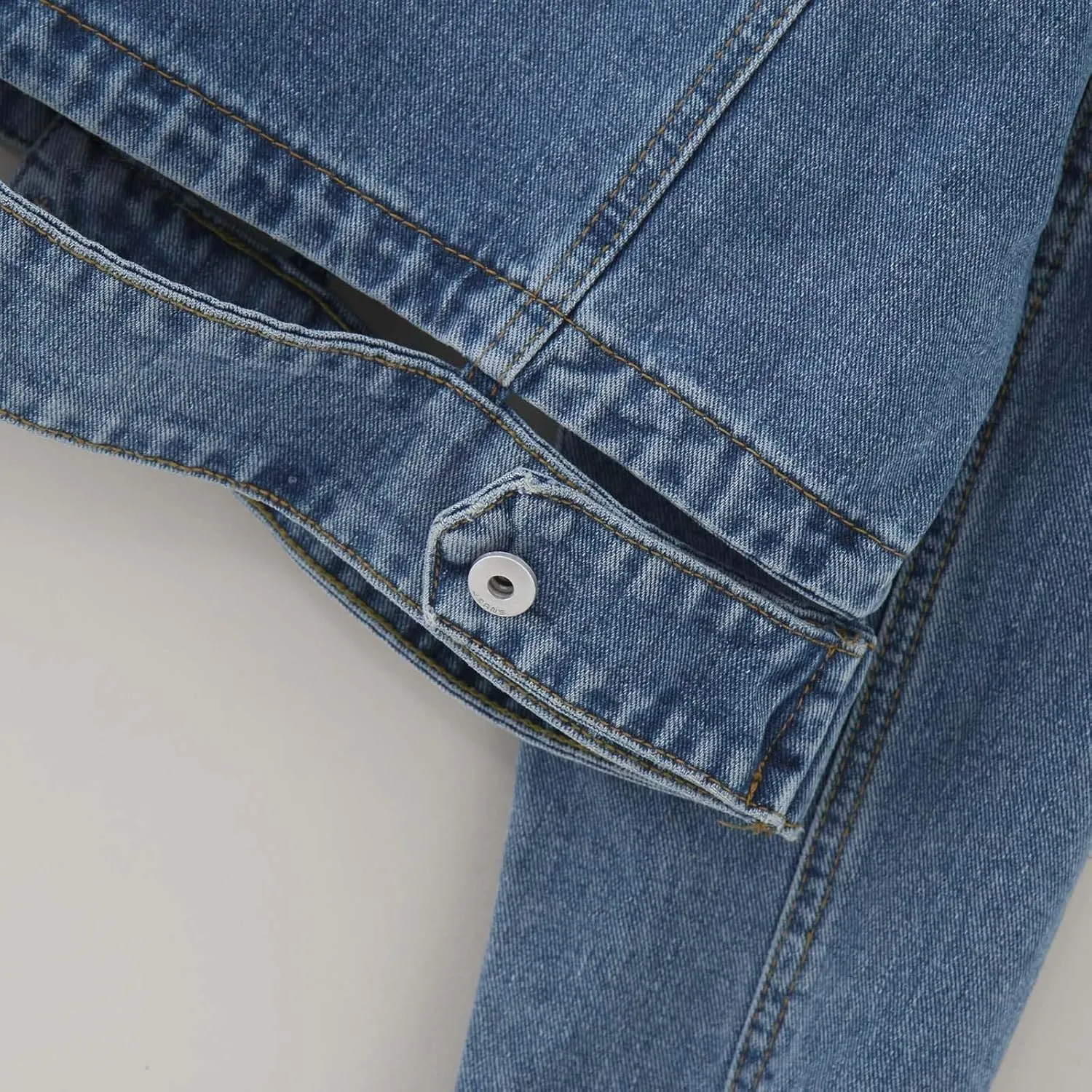 Womens Cropped Denim Jackets Trendy Button Up Shacket Fall Spring Long Sleeve Jean Coats Retro Petite Denim Coat