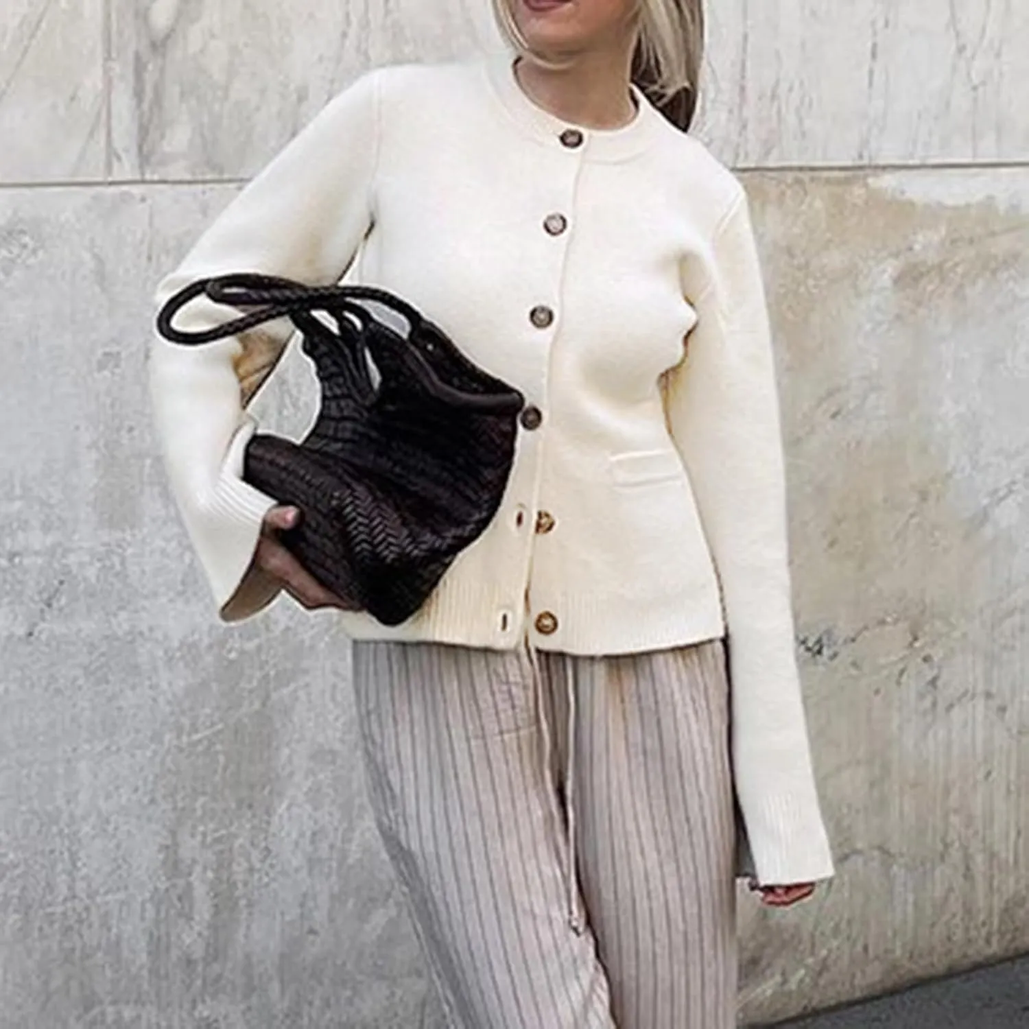 Women's Fitted Cardigan Long Sleeve Crew Neck Button Down Sweater Knit Cardigans Tops with Pockets