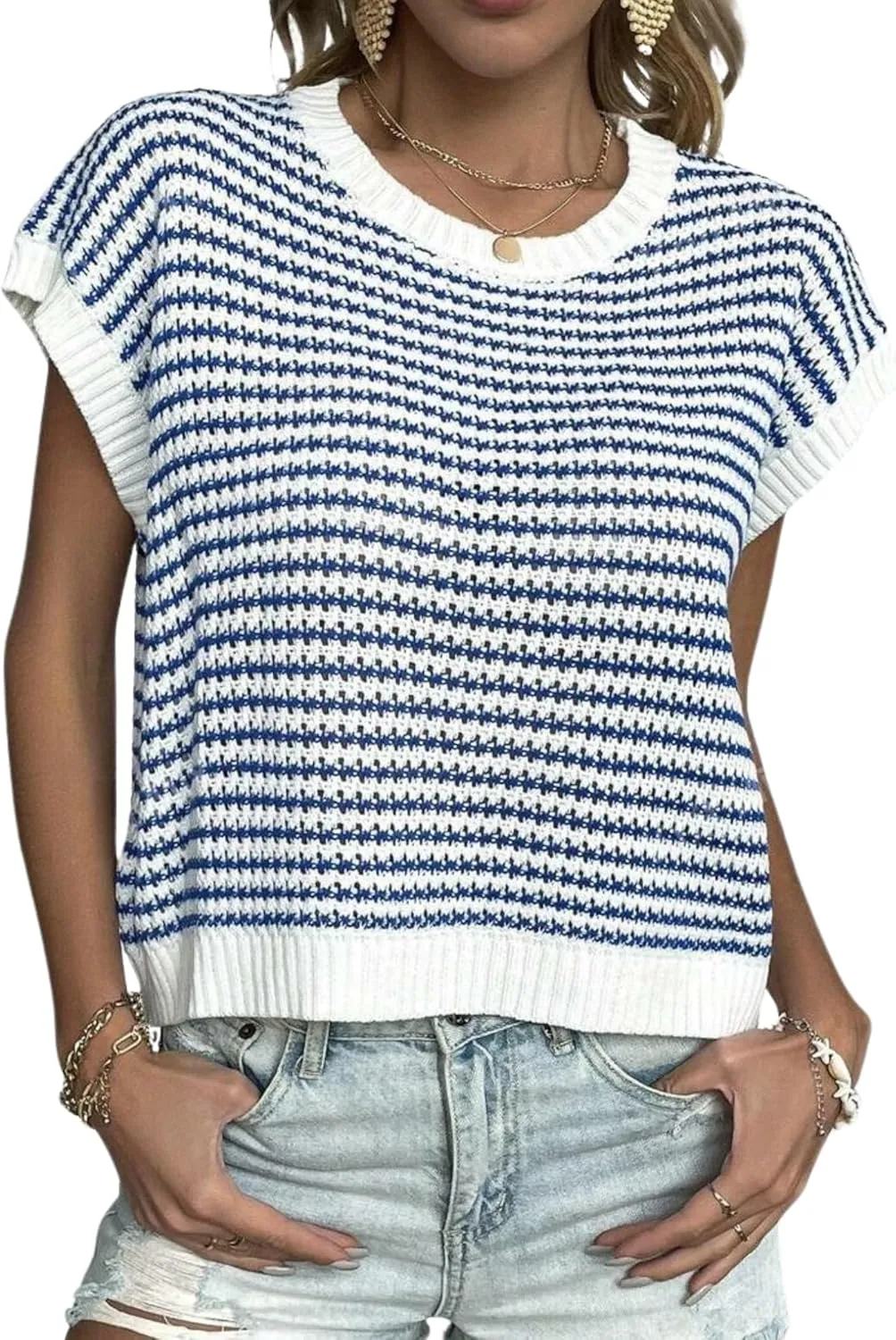 Zeagoo Women's Cap Sleeve Sweaters Vest Crew Neck Knit Sweater Tops 2025 Casual Summer Sleeveless T Shirt