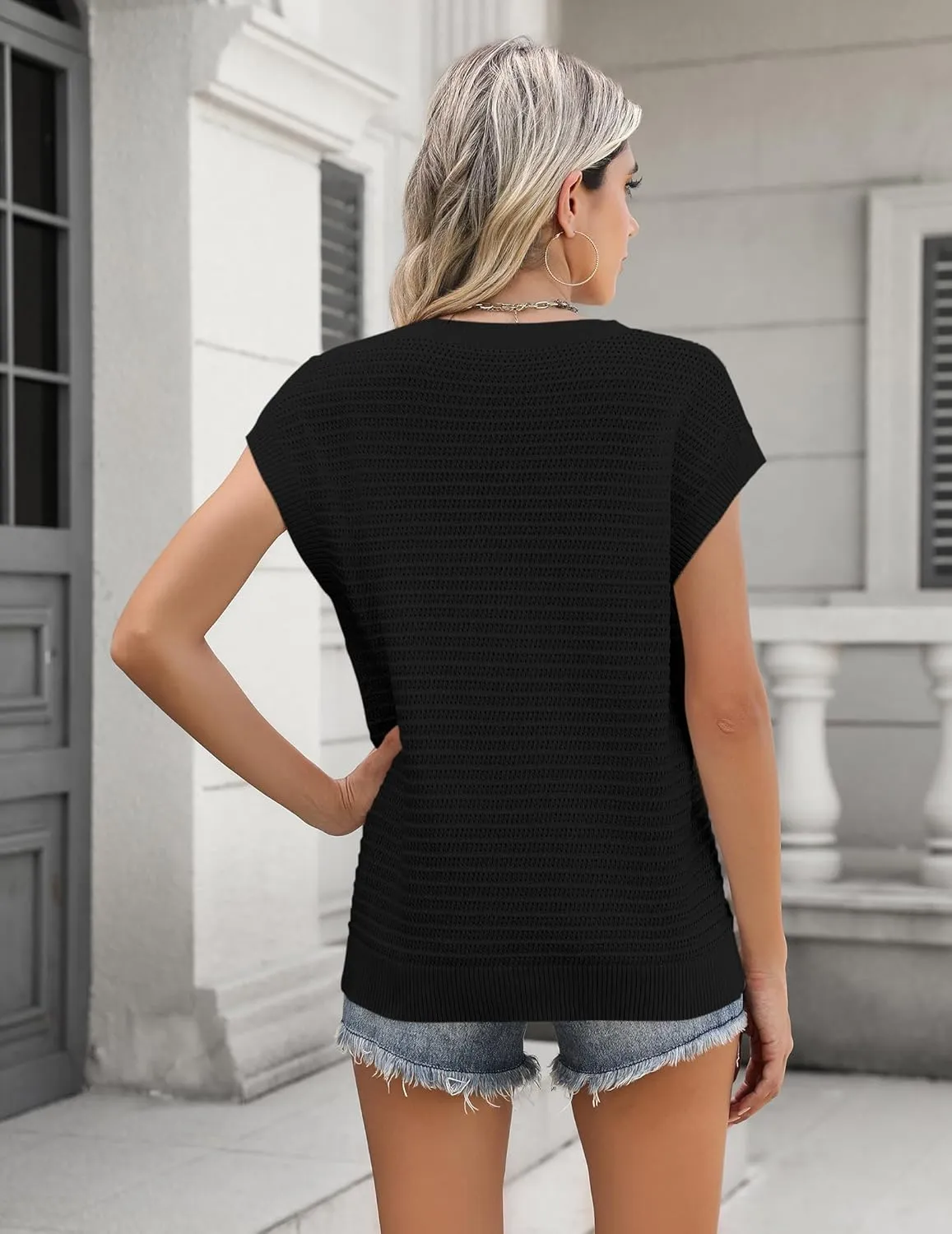 Zeagoo Women's Cap Sleeve Sweaters Vest Crew Neck Knit Sweater Tops 2025 Casual Summer Sleeveless T Shirt